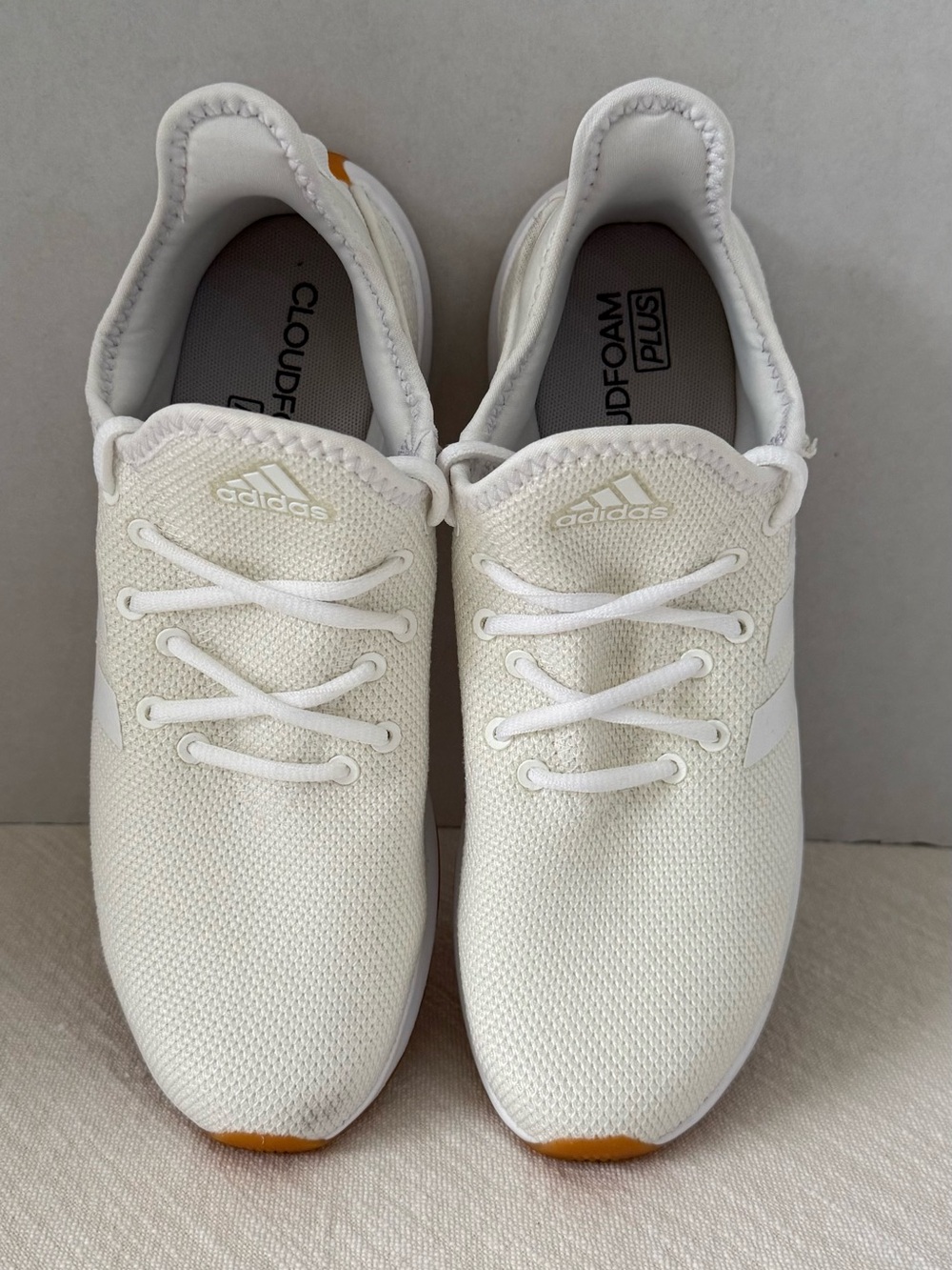 Adidas Cloudfoam Plus White Gum Sole Sneakers Women’s Size 9 Lightweight